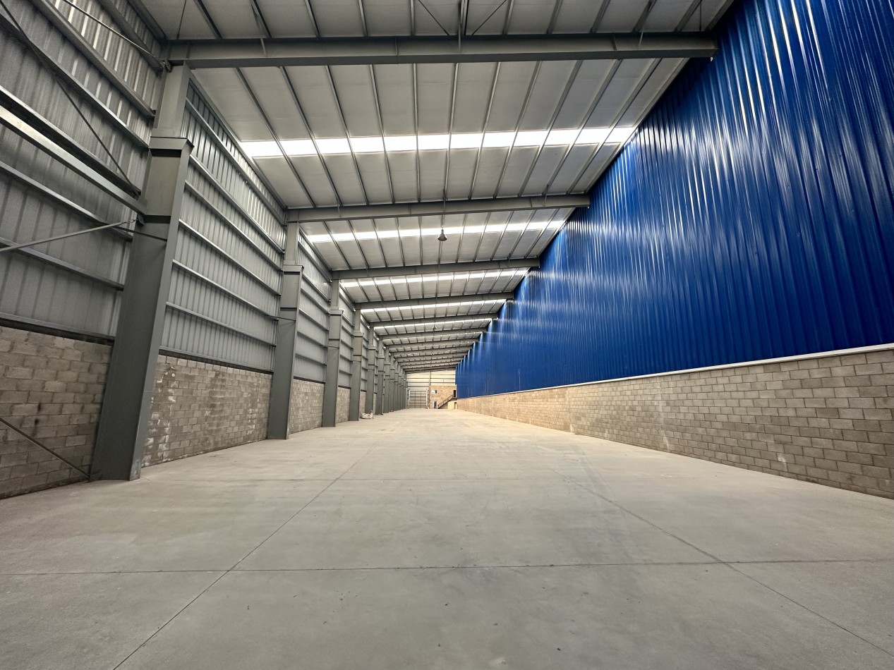 Galpon/deposito en alquiler Parque Industrial Florencio Varela- PITEC zona sur - 