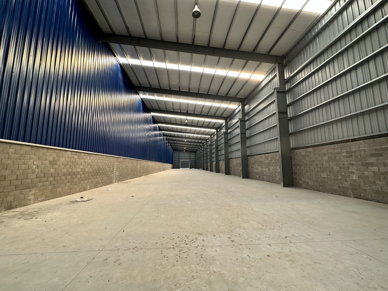 Galpon/deposito en alquiler Parque Industrial Florencio Varela- PITEC zona sur - 