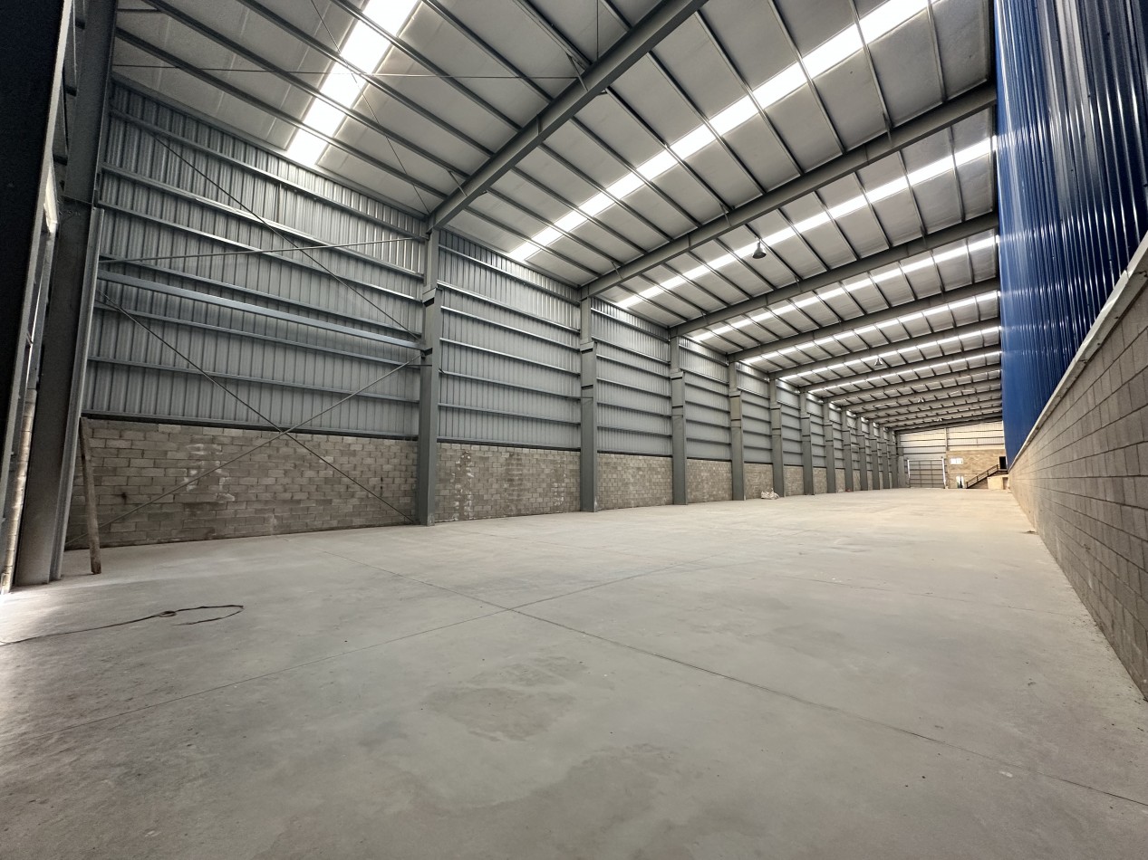 Galpon/deposito en alquiler Parque Industrial Florencio Varela- PITEC zona sur - 