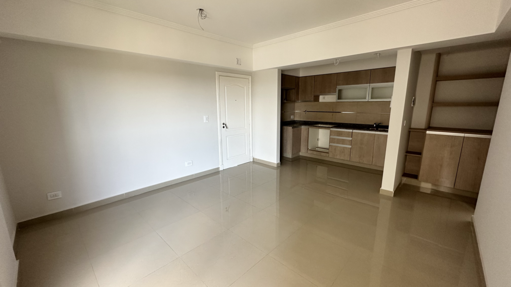 Departamento 2 ambientes venta c/cochera Lanus Este