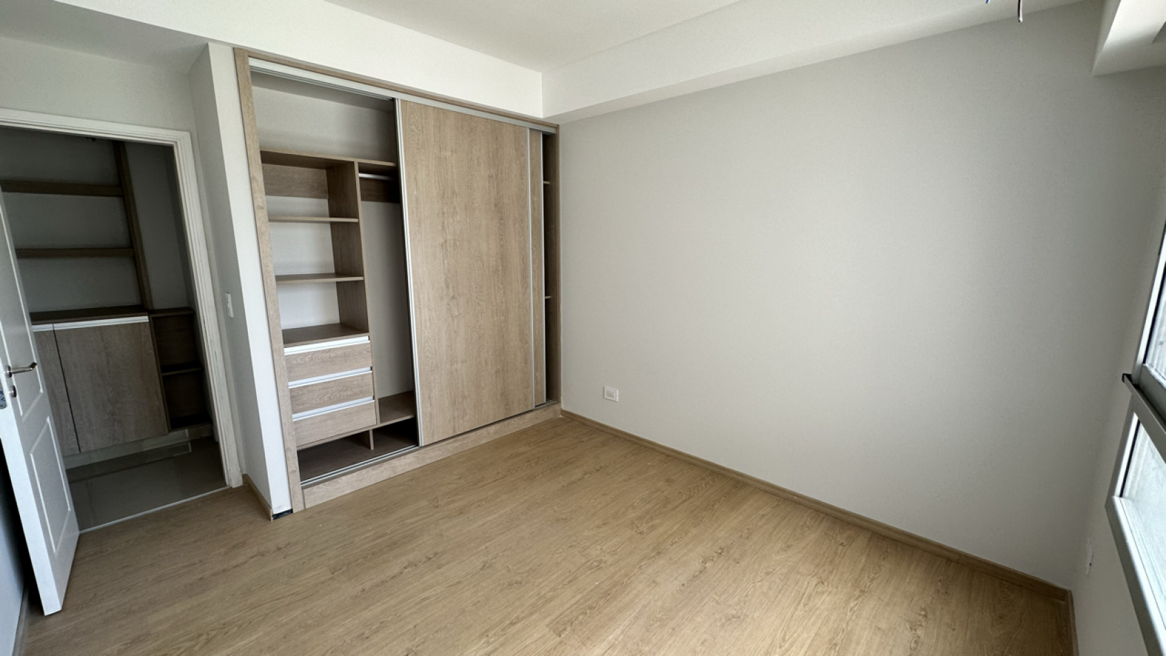 Departamento 2 ambientes venta c/cochera Lanus Este