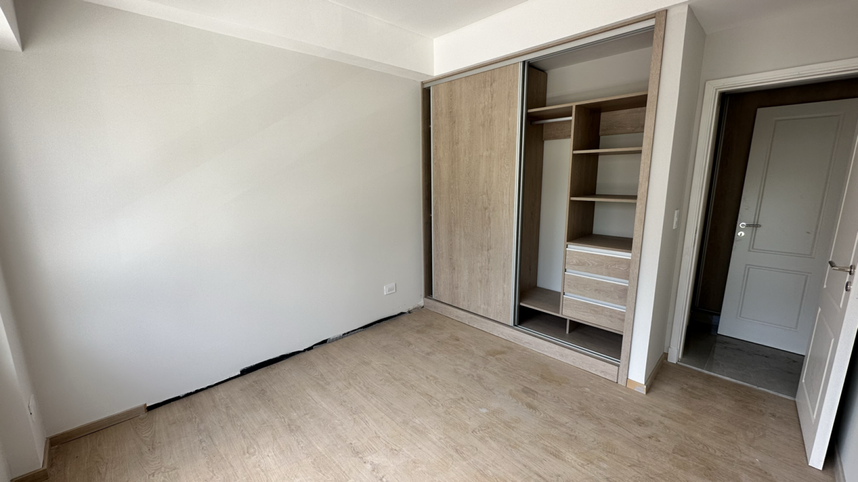 Departamento 2 ambientes venta a estrenar c/cochera Lanus Este