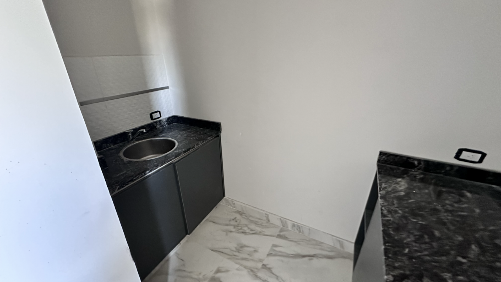 Departamento 4 ambientes a estrenar Lanus este venta