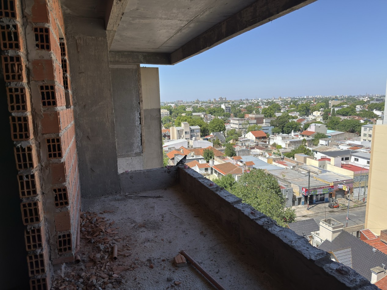 Departamento 4 ambientes en venta Lanus Este