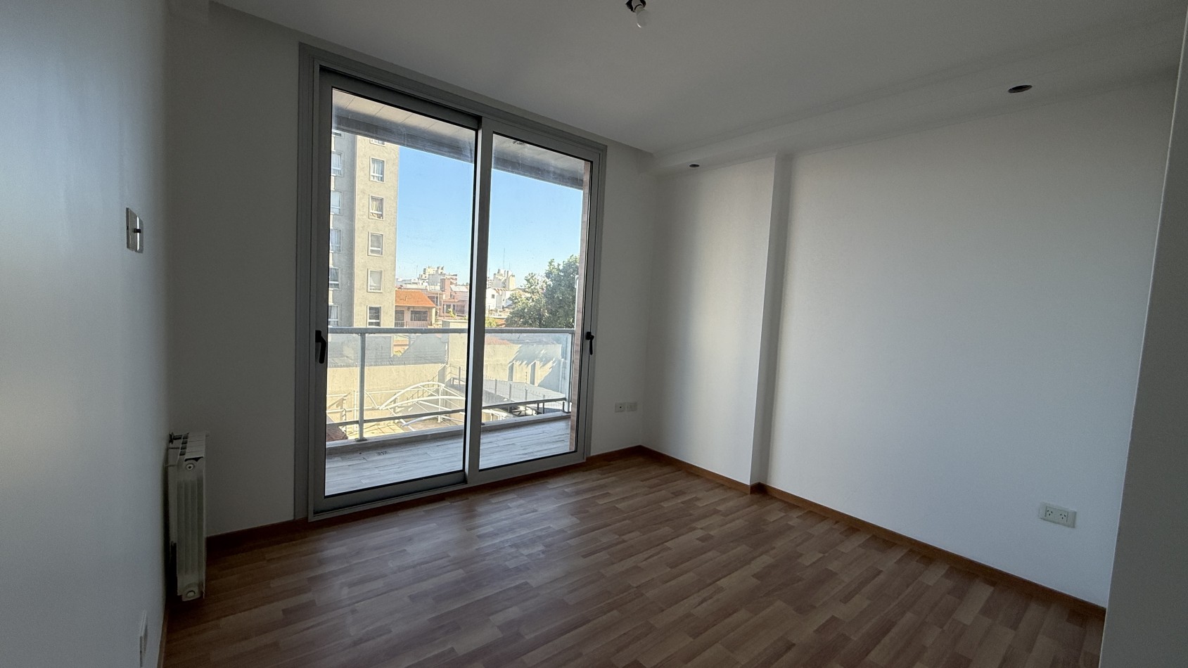 Departamento 2 ambientes Berazategui a estrenar