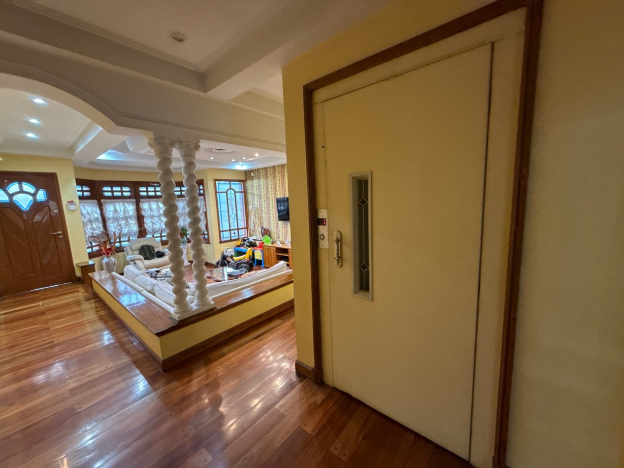 Chalet en venta Lomas de Zamora