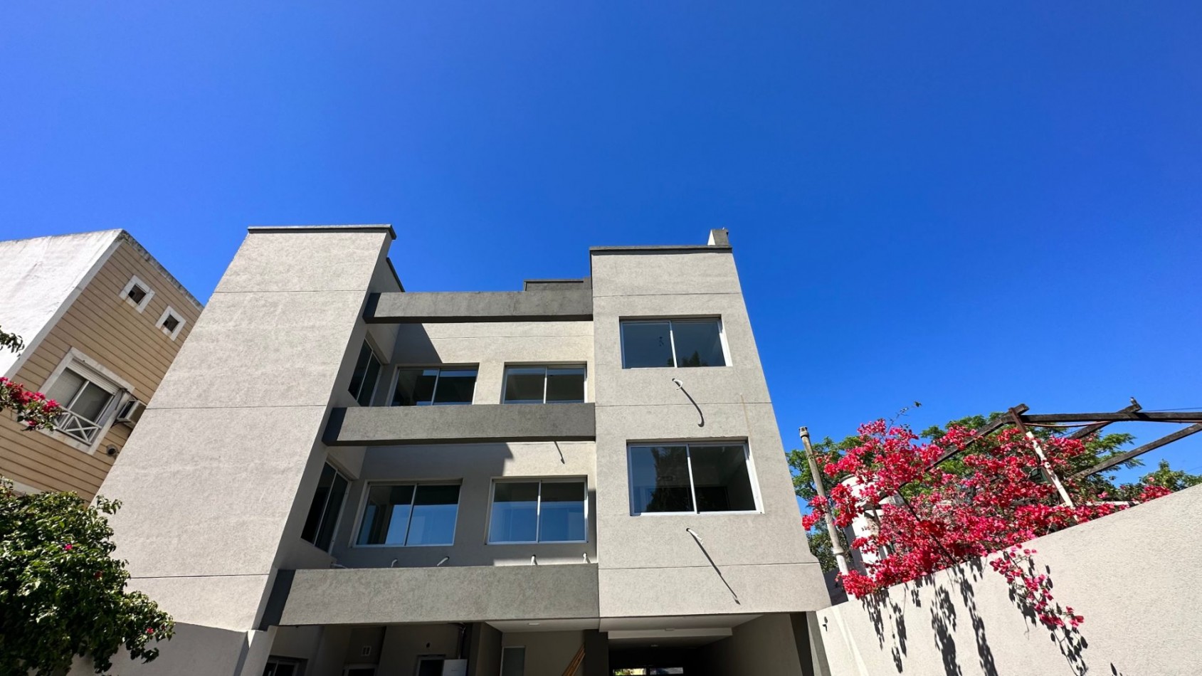 Departamento Venta Banfield 3 Ambientes c/ cochera y Terraza Lomas De Zamora