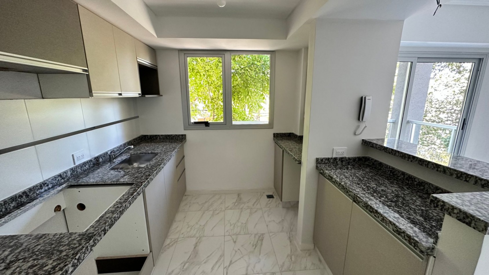 Departamento Venta Banfield 3 Ambientes c/ cochera y Terraza Lomas De Zamora