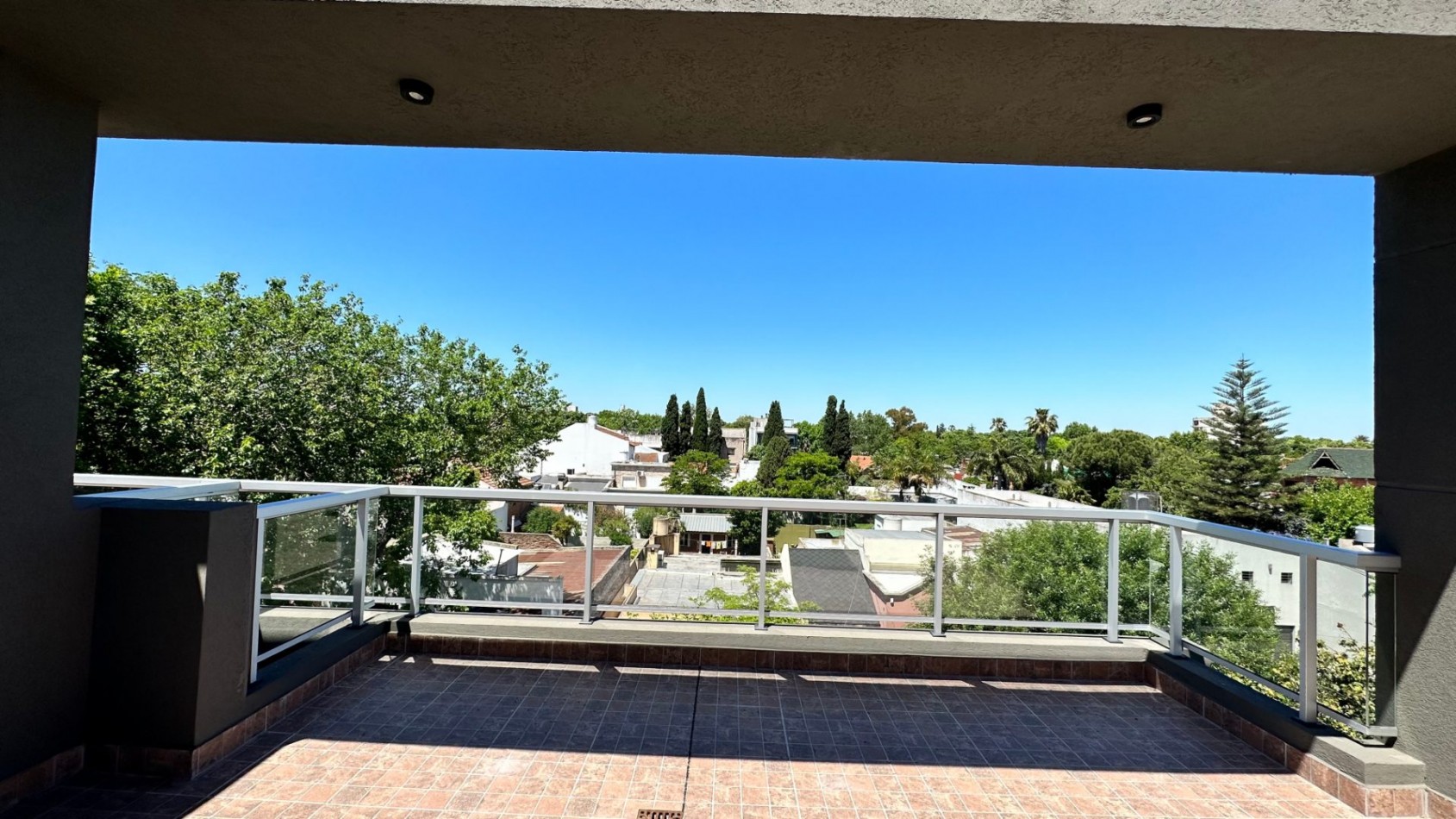 Departamento Venta Banfield 3 Ambientes c/ cochera y Terraza Lomas De Zamora