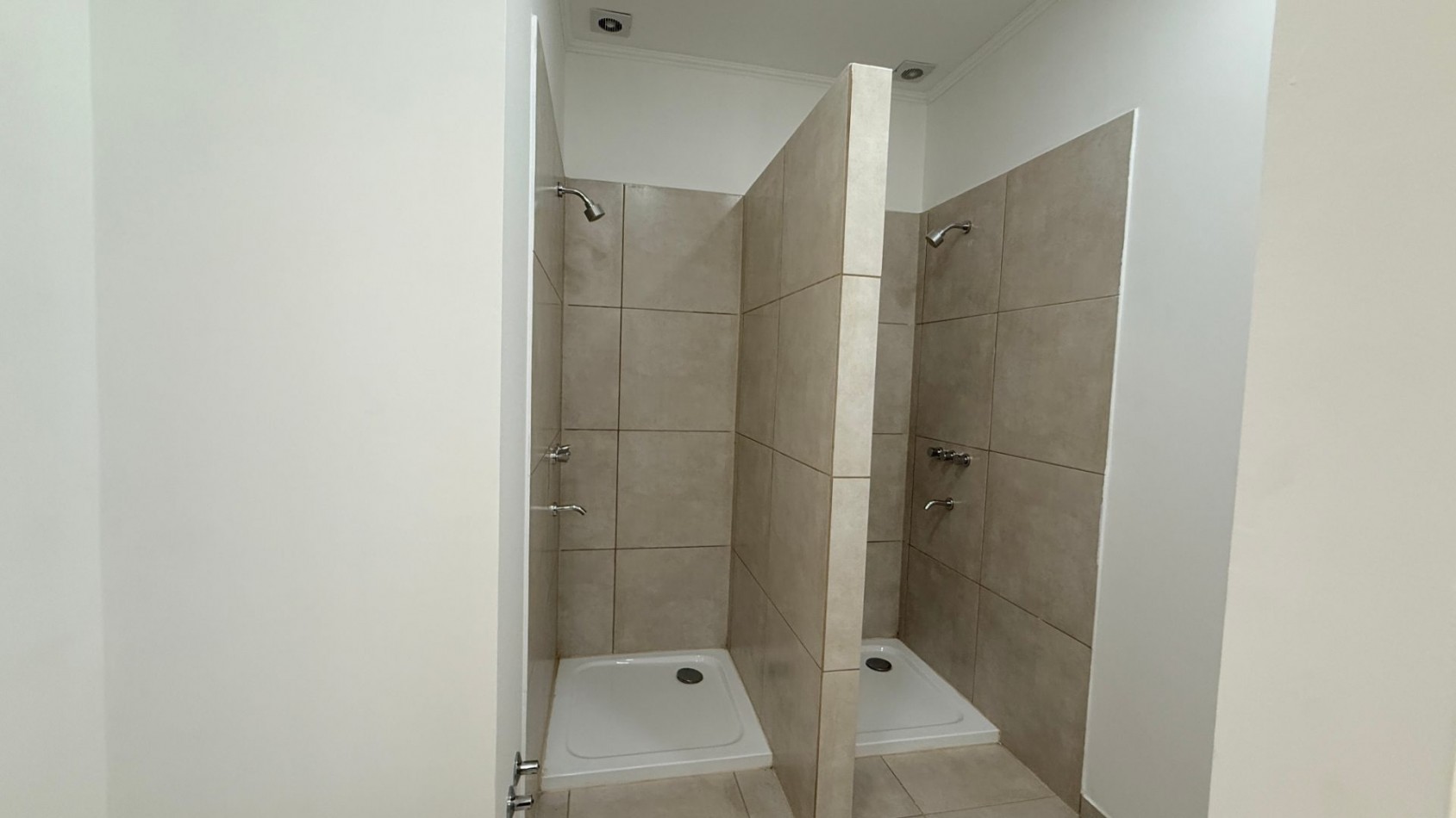Galpon/deposito en alquiler Parque Industrial Florencio Varela - PITEC 2 Zona Sur - 
