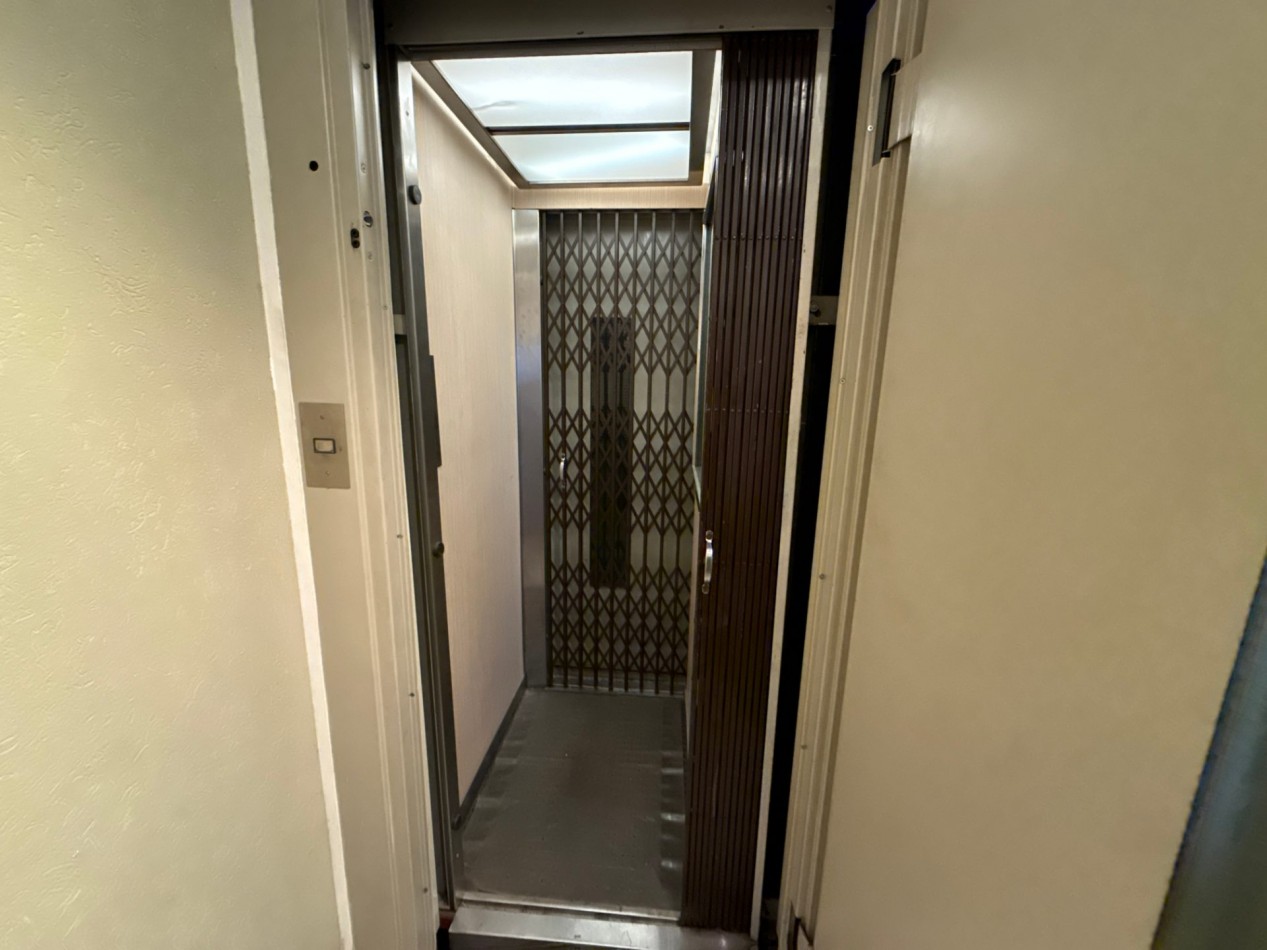Departamento + Local en venta Quilmes