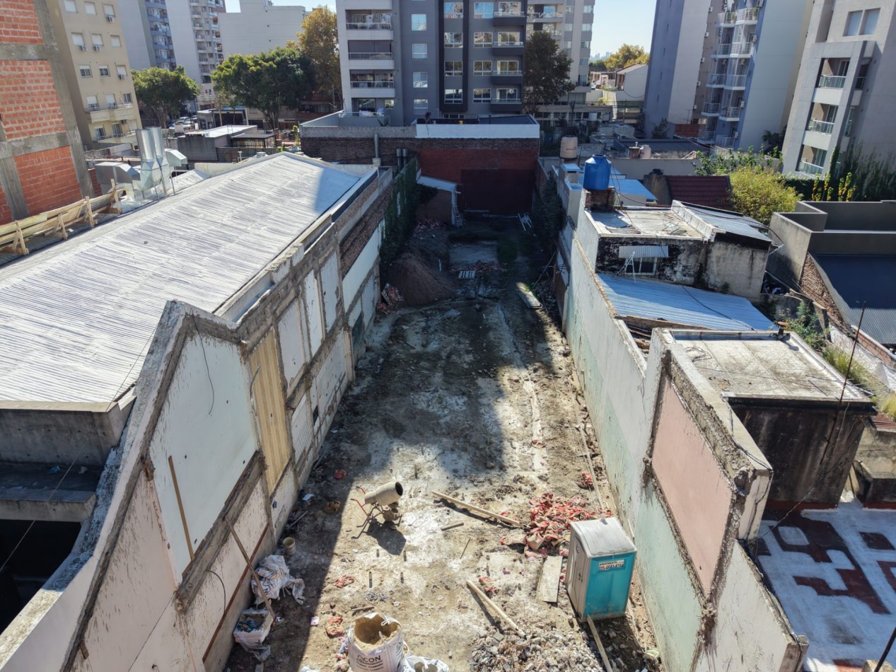 Departamento 4 ambientes en venta en pozo en Lanus Oeste