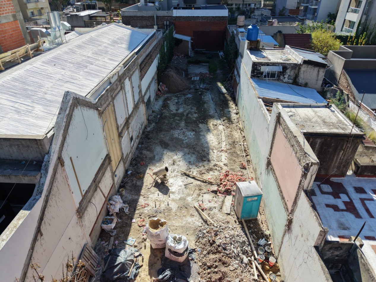 Departamento 2 ambientes en venta en pozo en Lanus Oeste