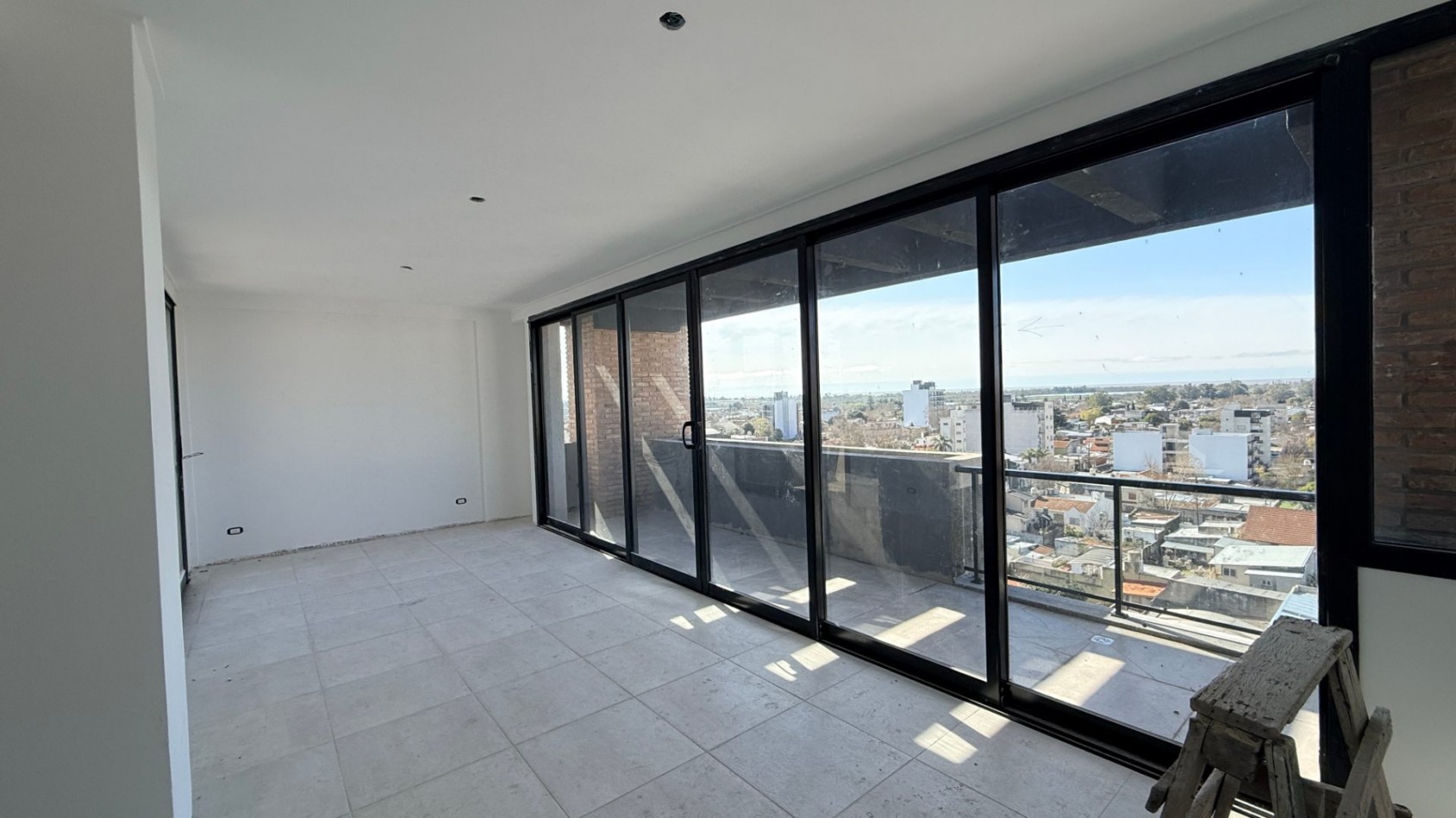 Departamento 2 ambientes con cochera en Venta Quilmes Oeste