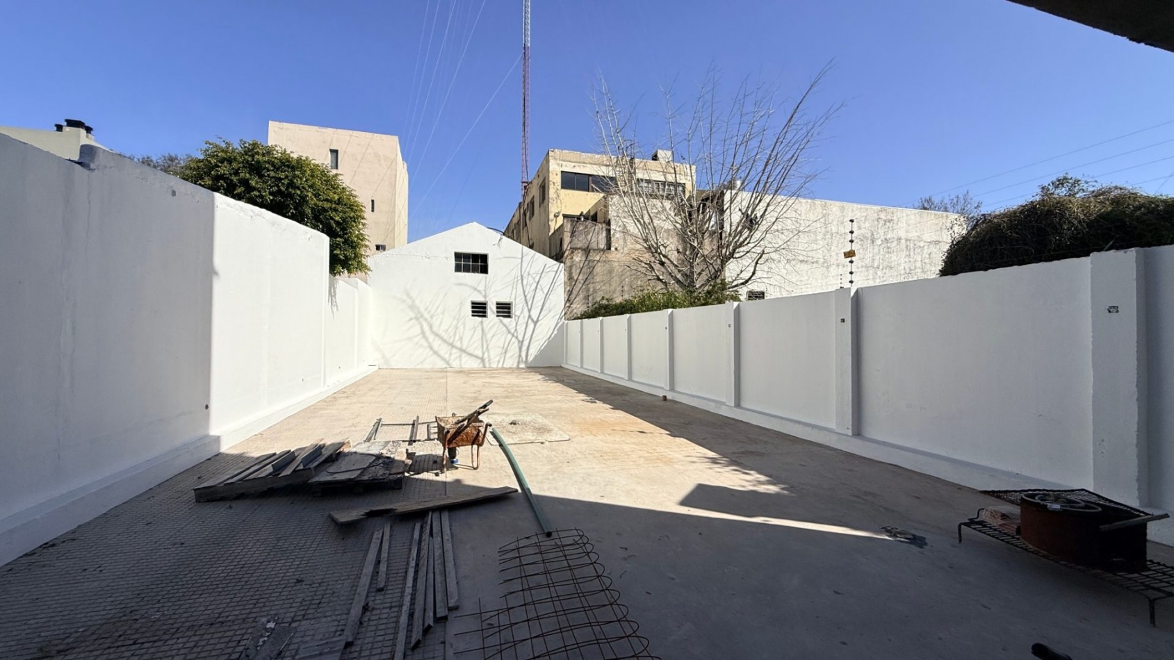 Departamento 3 ambientes con cochera en venta Quilmes Oeste