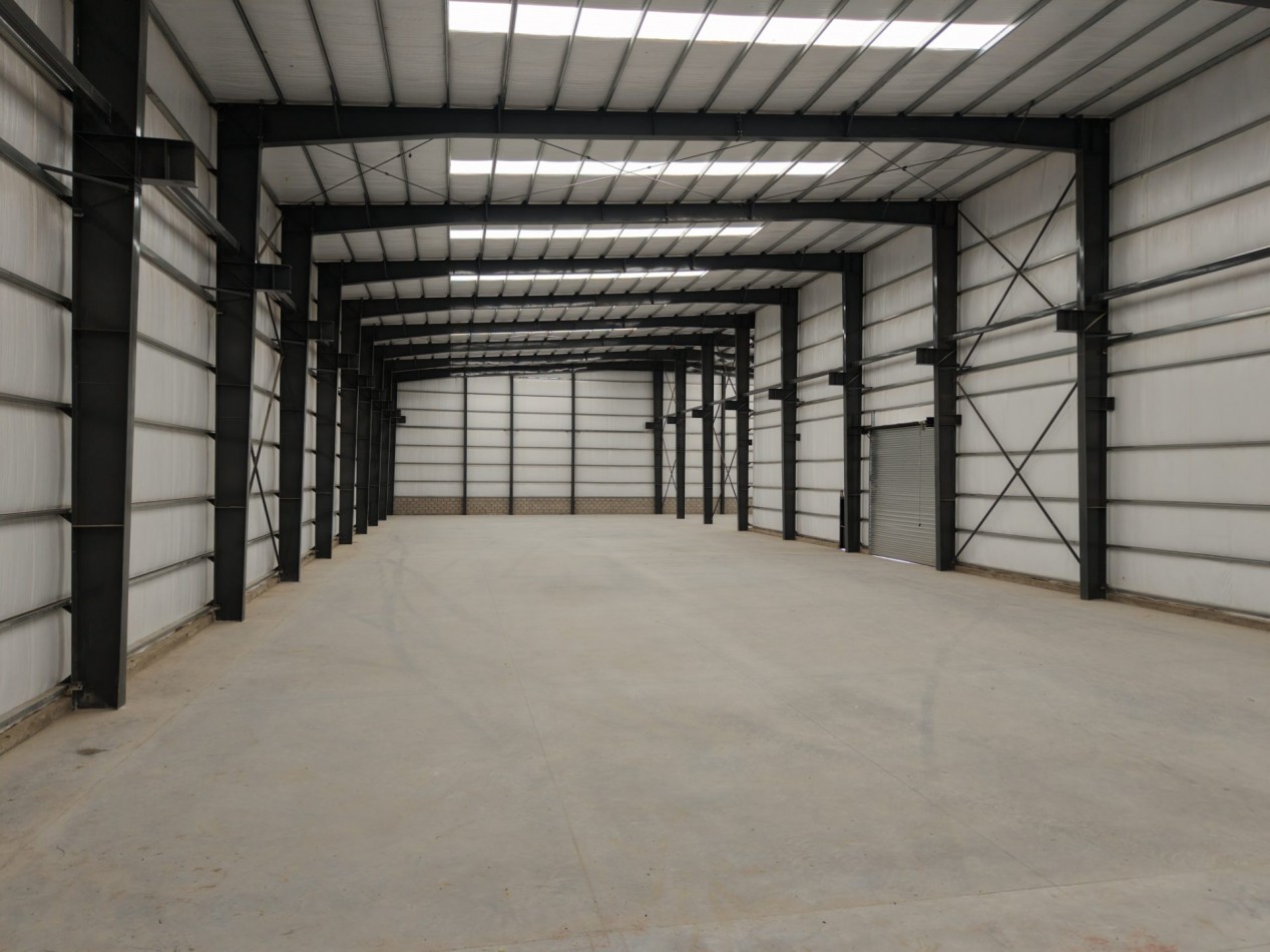Galpon/Deposito a estrenar en Alquiler Parque Industrial Varela PITEC