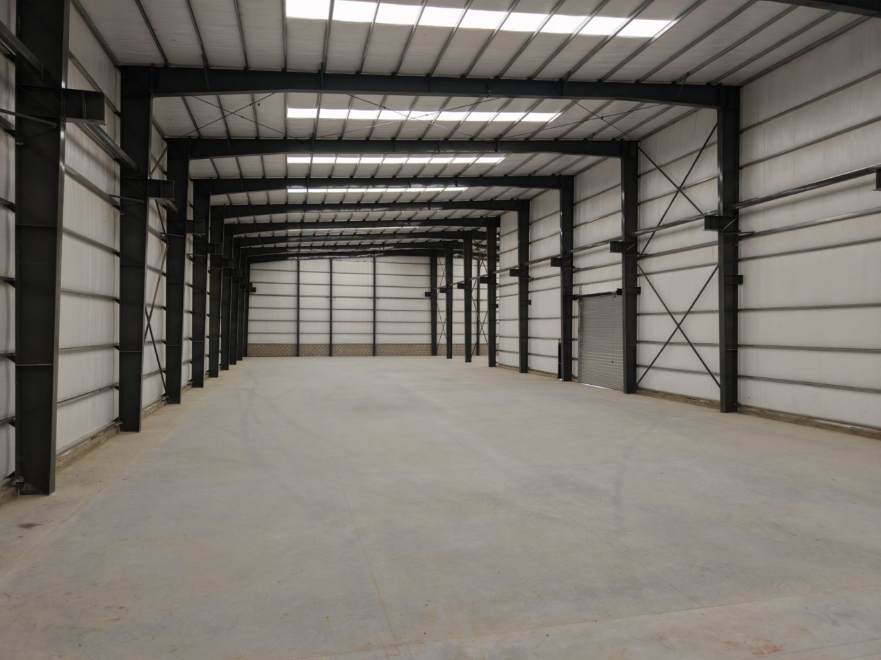 Galpon/Deposito a estrenar en Alquiler Parque Industrial Varela PITEC