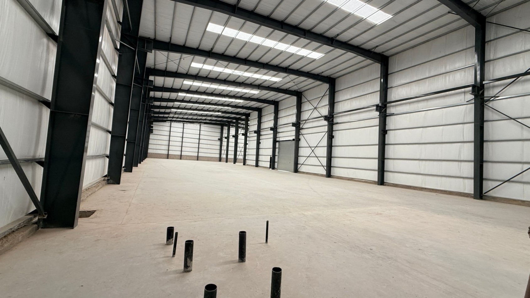 Galpon/Deposito a estrenar en Alquiler Parque Industrial Varela PITEC