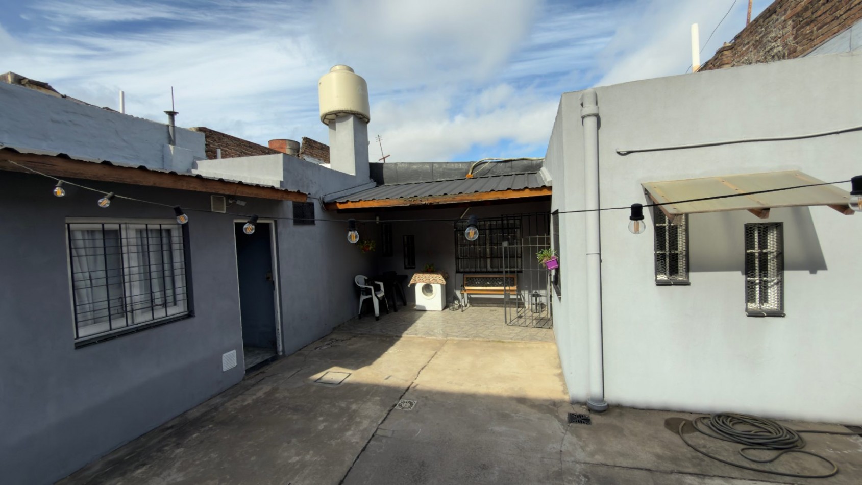 Casa 3 ambientes en venta Lanus Oeste