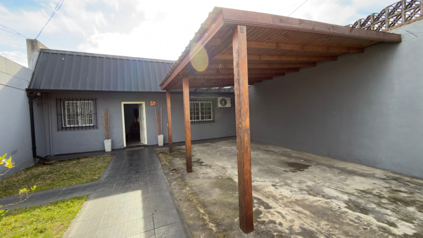 Casa 3 ambientes en venta Lanus Oeste
