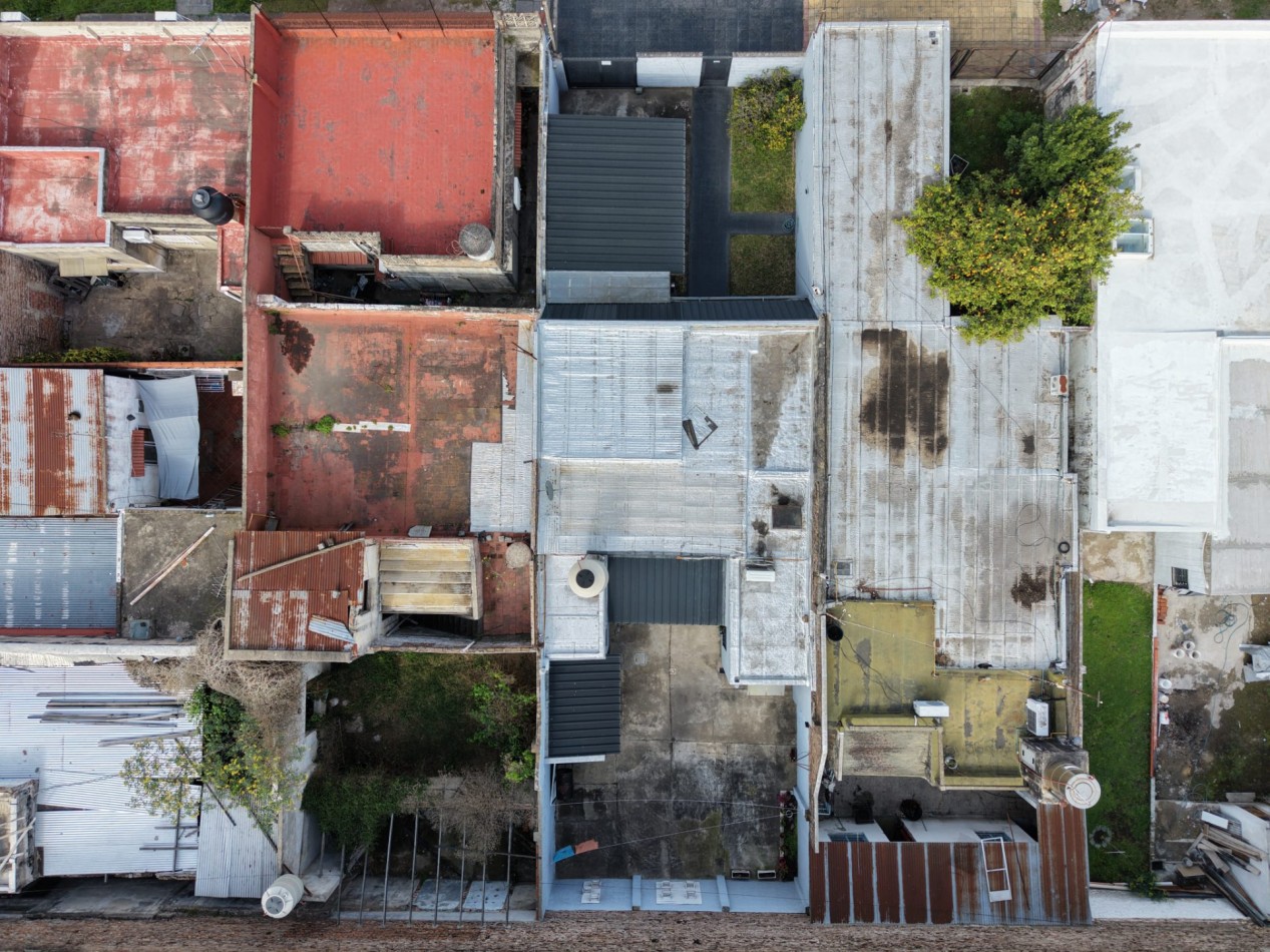 Casa 3 ambientes en venta Lanus Oeste