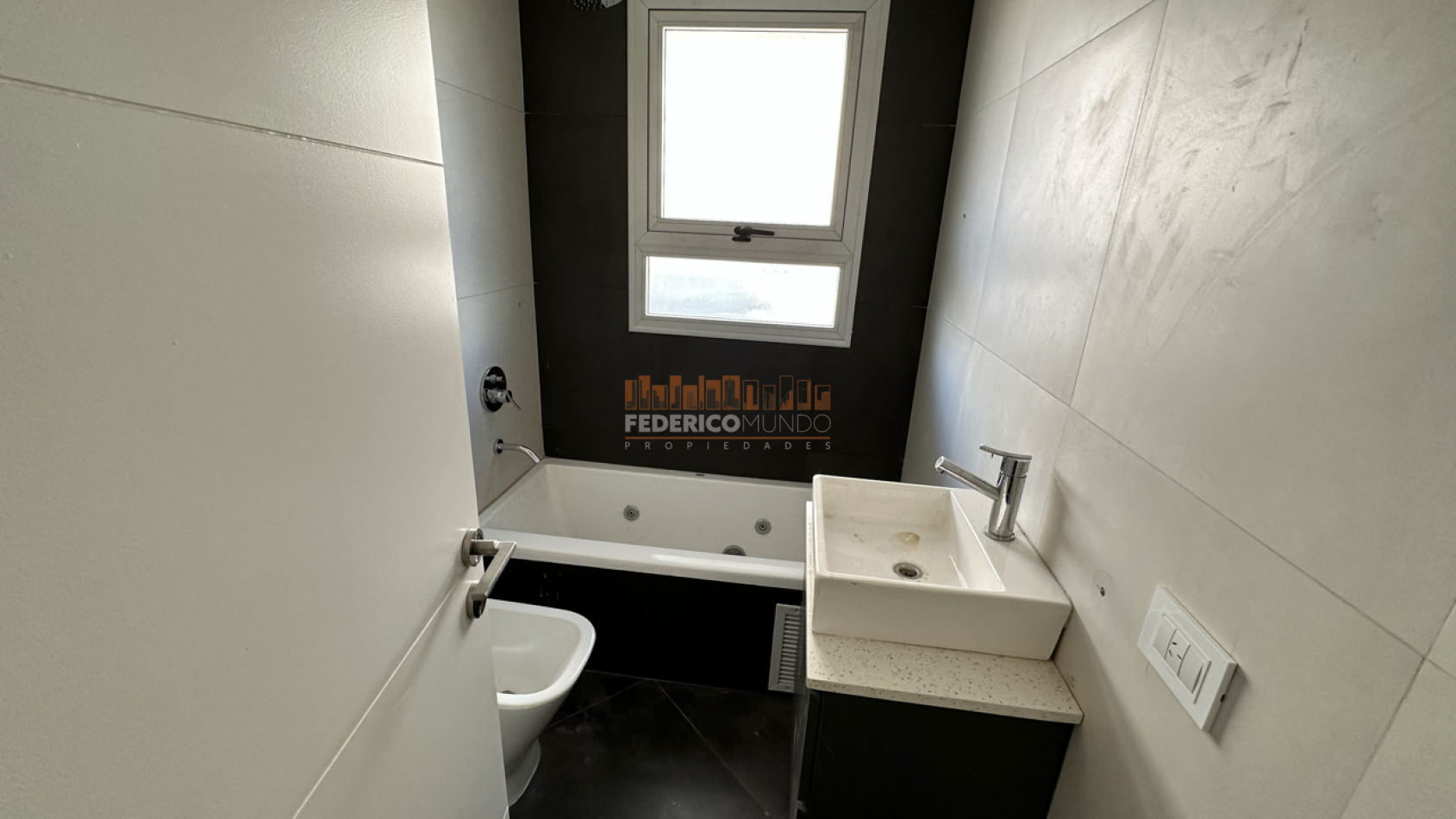 Departamento Venta Lanus Oeste 3 Ambientes c/ cochera a estrenar 