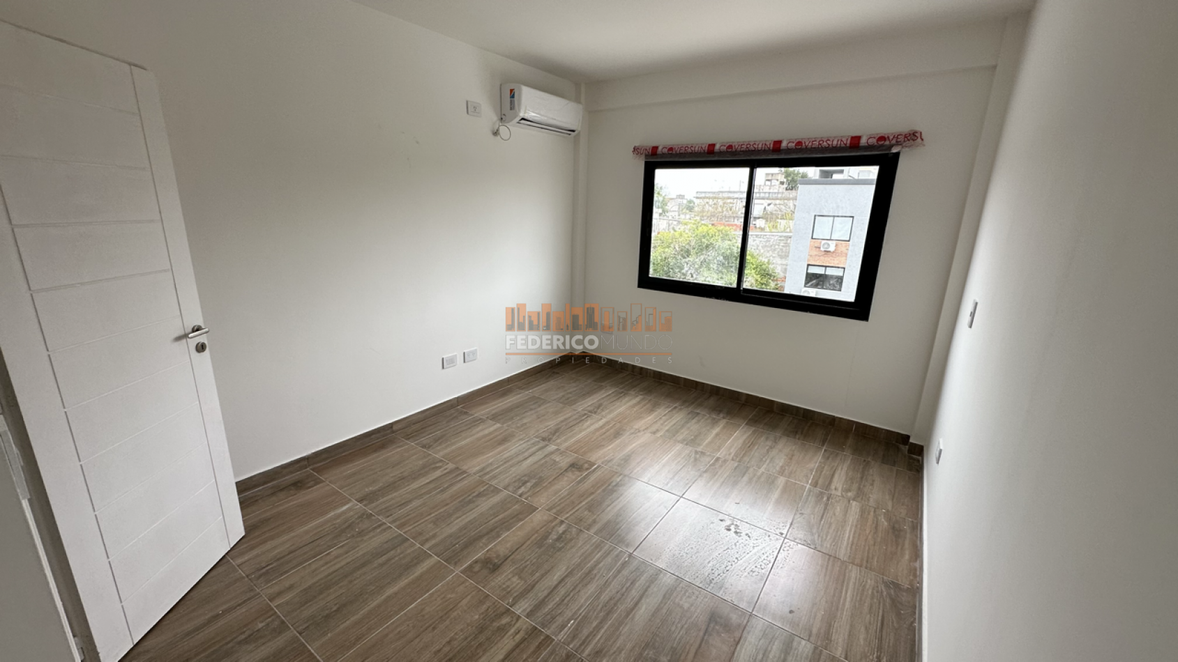 DEPARTAMENTO 2 AMBIENTES CON COCHERA VENTA LANUS ESTE 