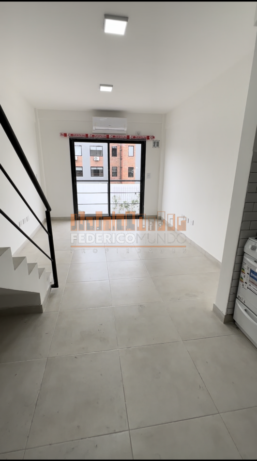 DEPARTAMENTO 2 AMBIENTES CON COCHERA VENTA LANUS ESTE 