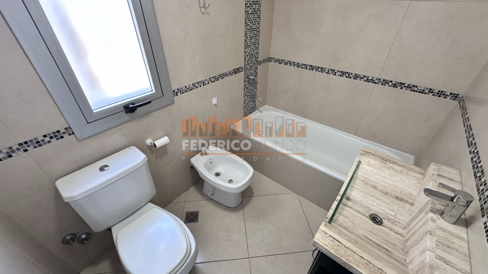 Departamento Venta Lanus 3 Ambientes con cochera Remedios de Escalda 