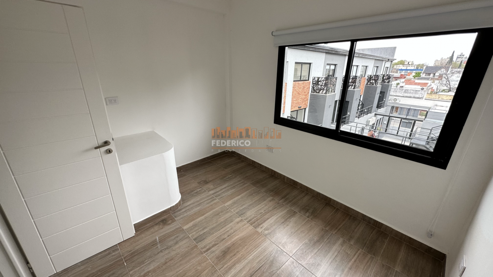 Departamento Venta 3 ambientes a estrenar con cochera Lanus Este 