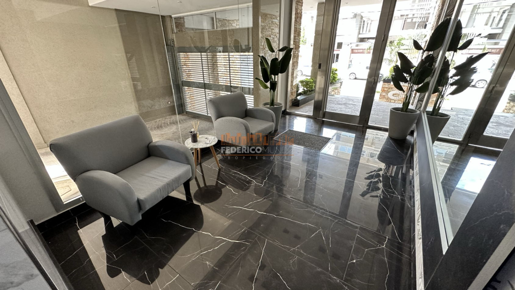 Departamento 3 ambientes venta c/ dos cocheras Lanus Este
