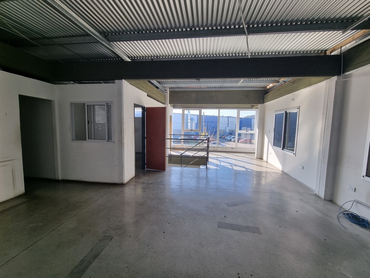 Galpon/Deposito en alquiler Parque Industrial Quilmes