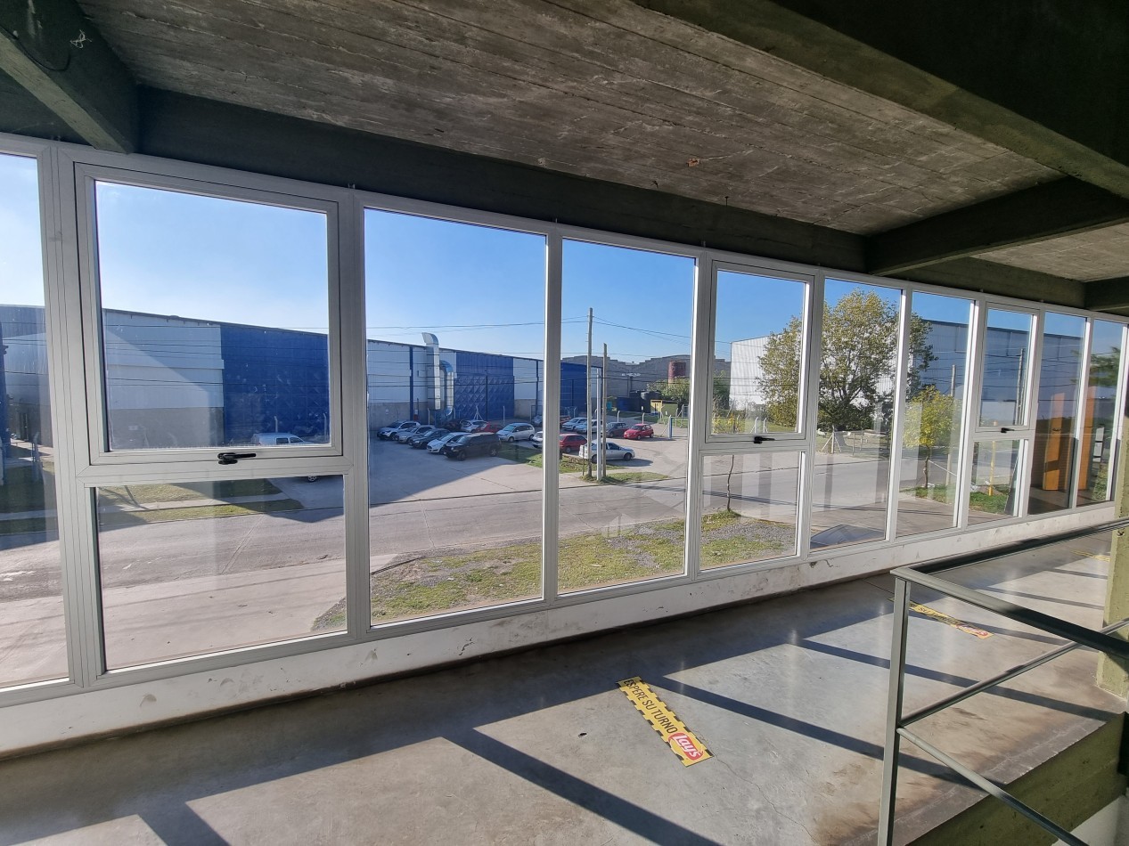 Galpon/Deposito en alquiler Parque Industrial Quilmes