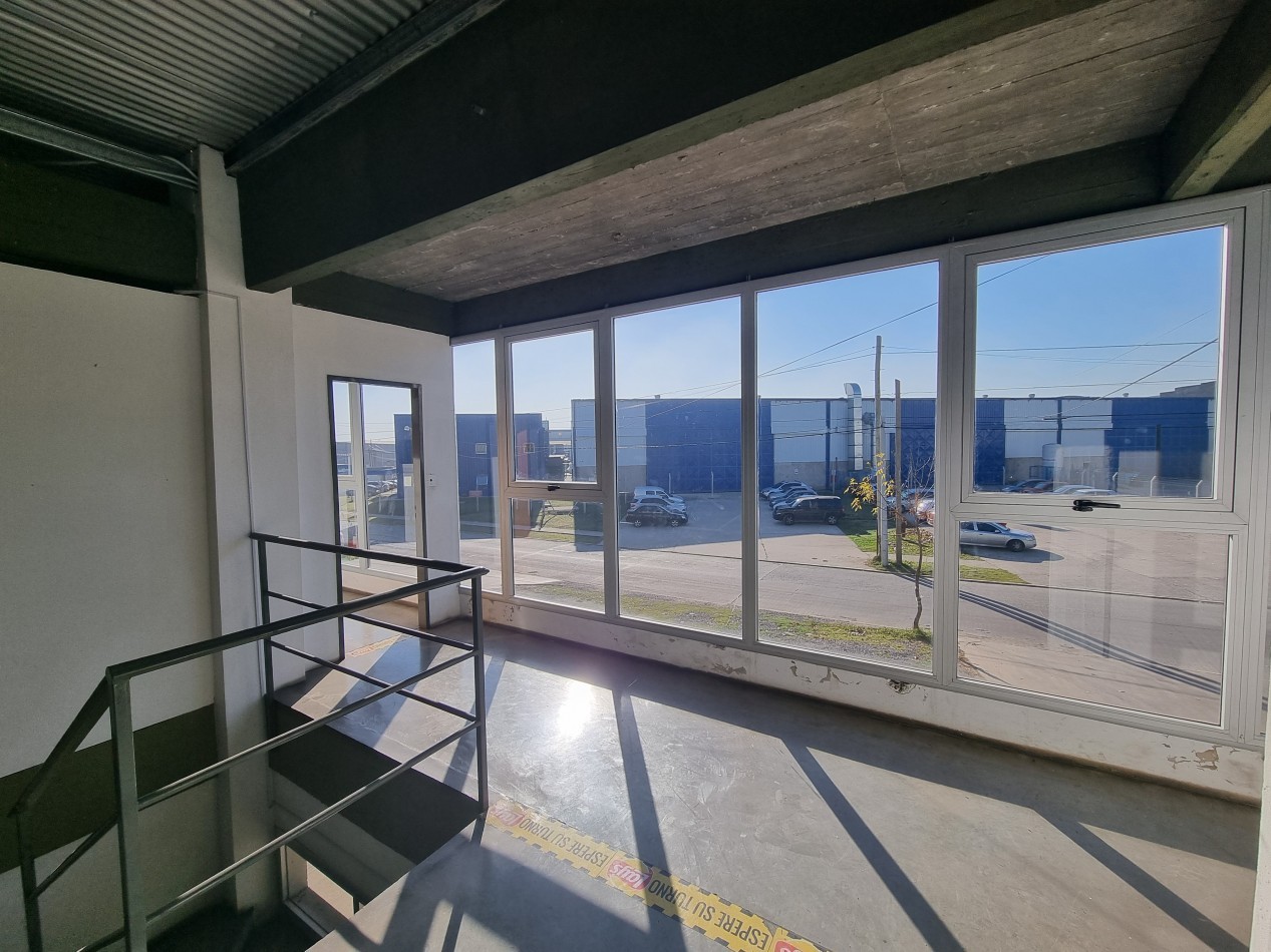 Galpon/Deposito en alquiler Parque Industrial Quilmes