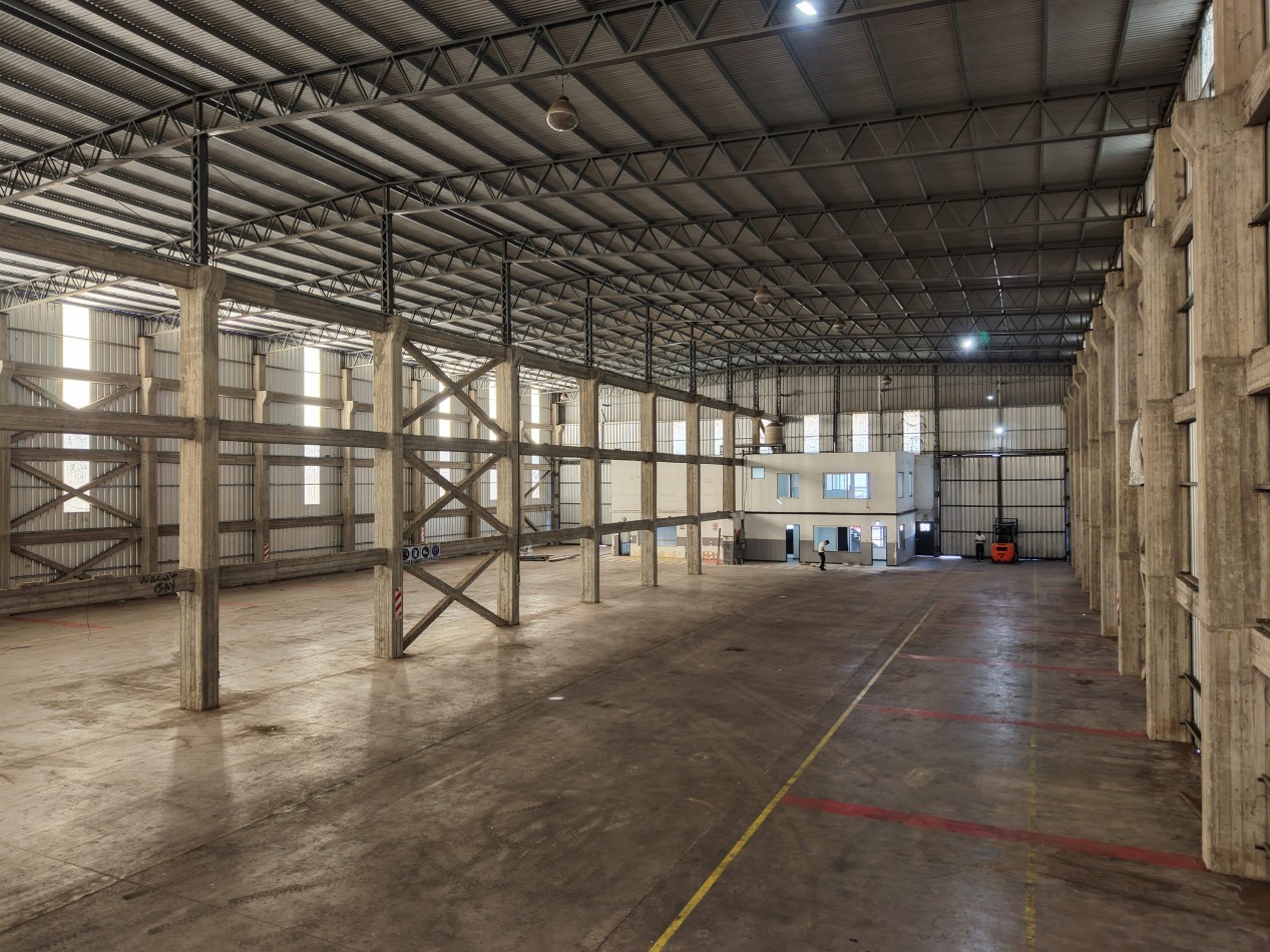 Galpon/Deposito en alquiler Parque Industrial Quilmes