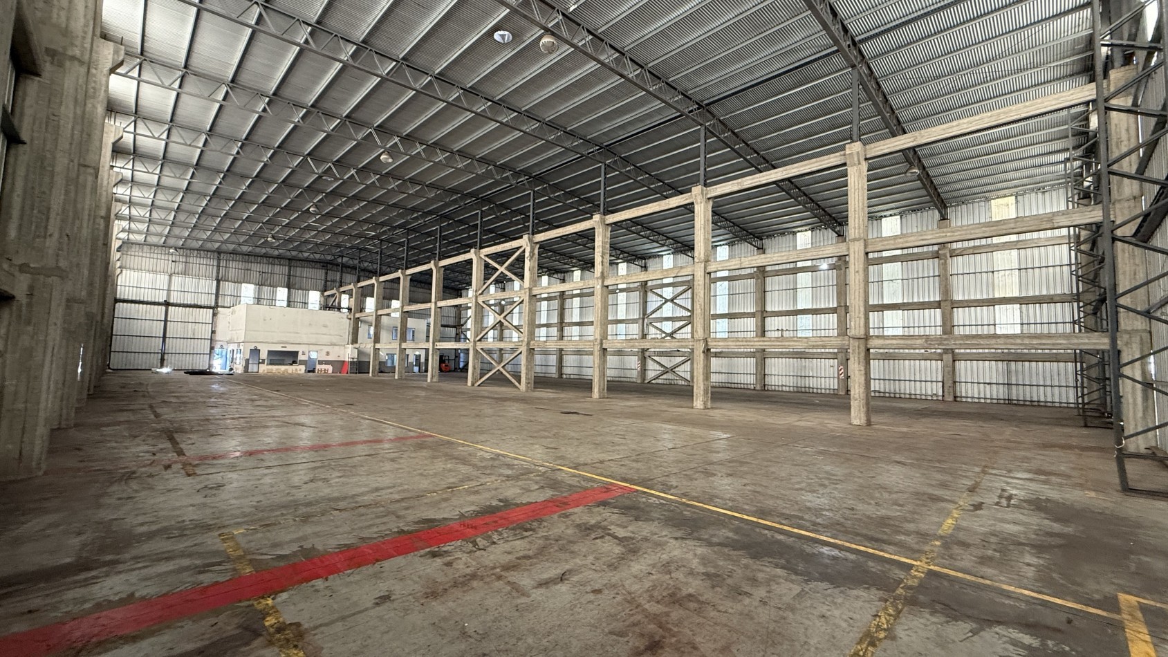 Galpon/Deposito en alquiler Parque Industrial Quilmes