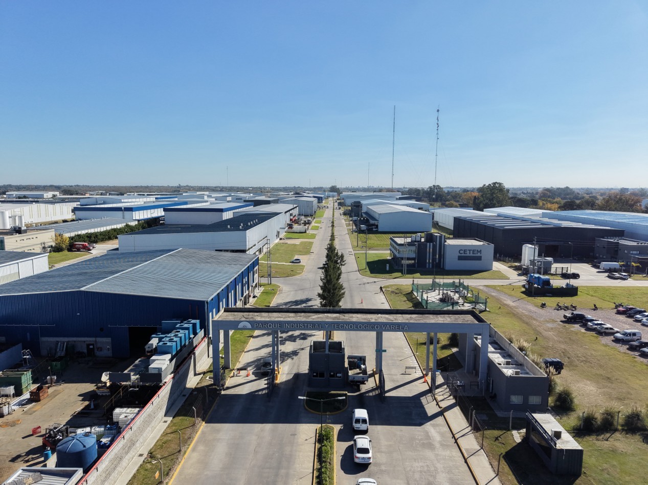 Galpon/deposito en alquiler Parque Industrial Florencio Varela - PITEC 2 Zona Sur - 