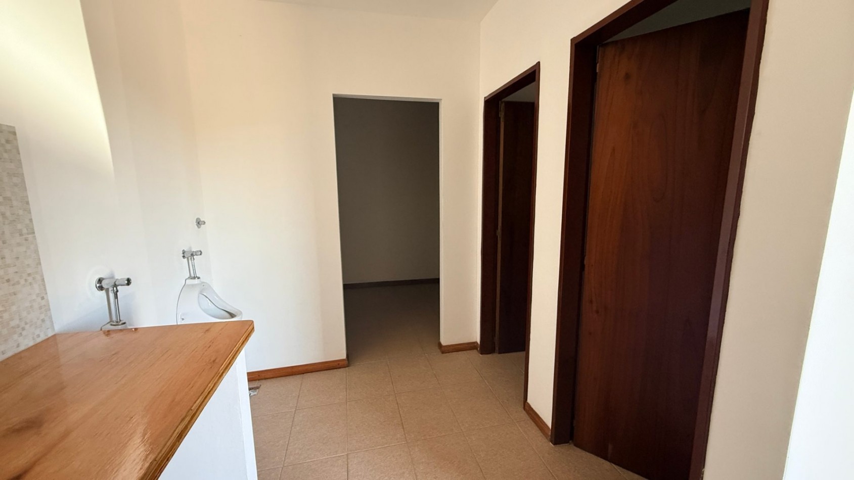 Galpon/Deposito en Venta Parque Industrial Guernica