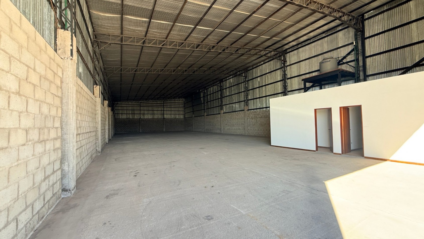 Galpon/Deposito en Venta Parque Industrial Guernica