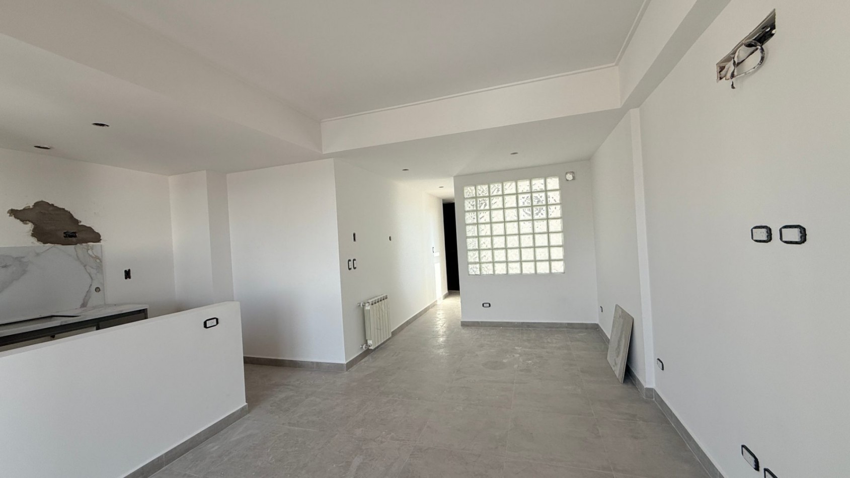 Departamento 3 ambientes con cochera en venta Quilmes Oeste
