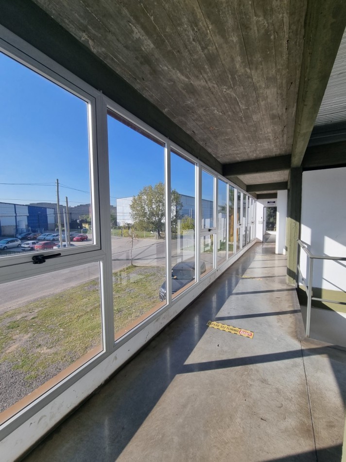 Galpon/Deposito en alquiler Parque Industrial Quilmes